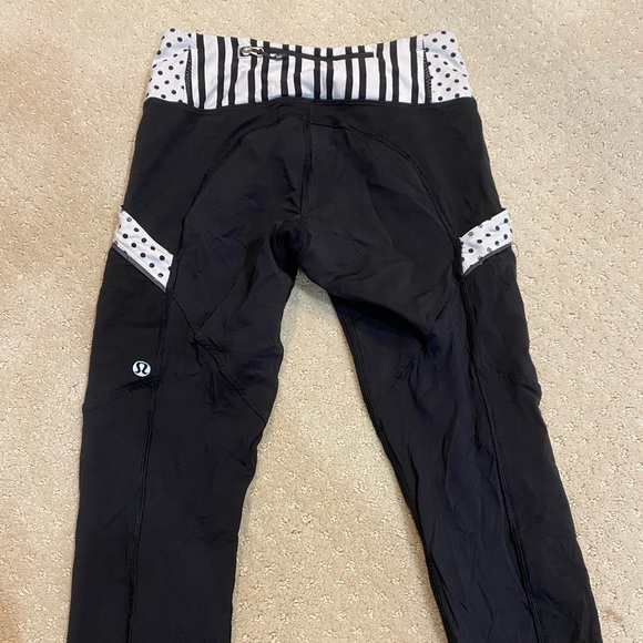 Lululemon Leggings Size 2 With Pockets - Picture 2 of 2